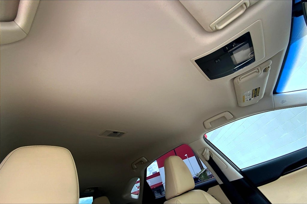 Thumbnail: 2015 Lexus NX - 30