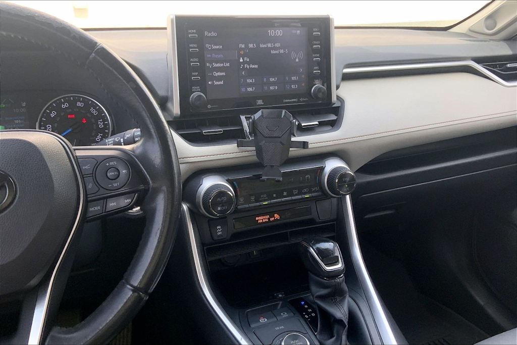 Thumbnail: 2021 Toyota RAV4 - 15
