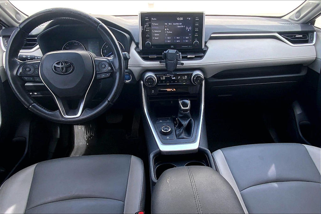 Thumbnail: 2021 Toyota RAV4 - 10