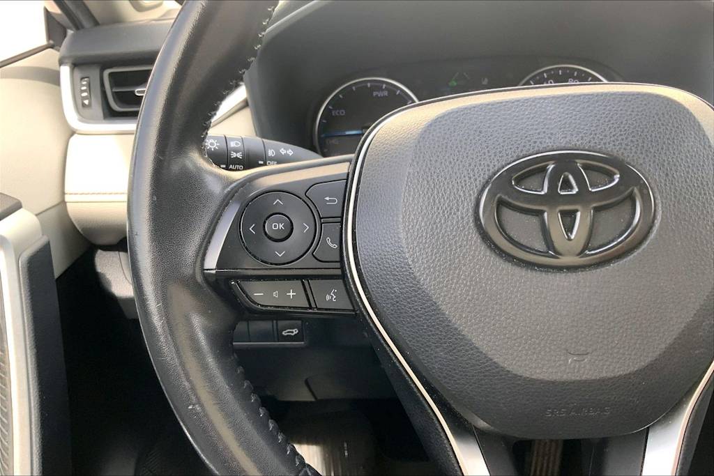 Thumbnail: 2021 Toyota RAV4 - 26