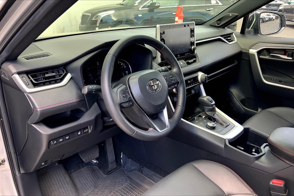 Thumbnail: 2022 Toyota RAV4 - 2