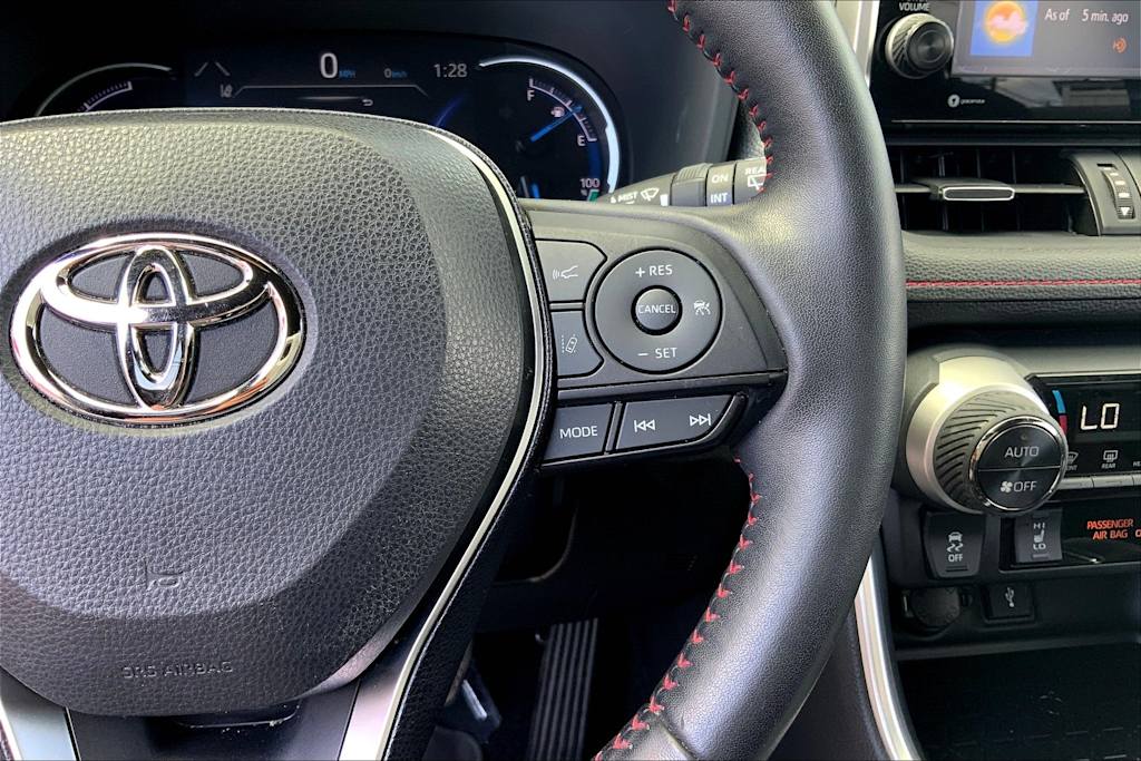 Thumbnail: 2022 Toyota RAV4 - 26