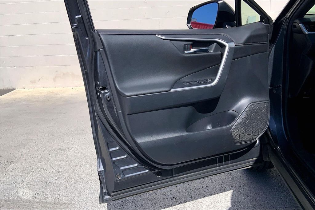 Thumbnail: 2022 Toyota RAV4 - 27