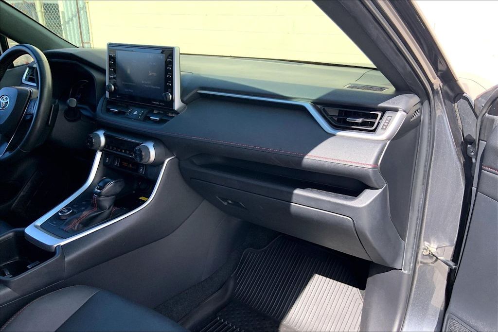 Thumbnail: 2022 Toyota RAV4 - 24