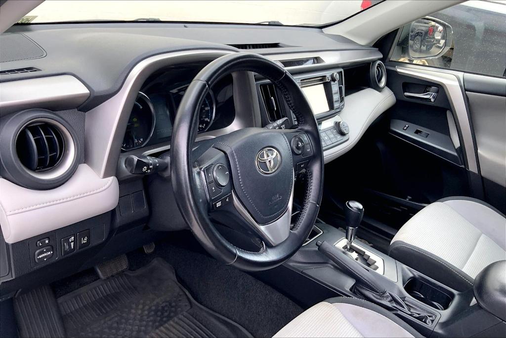 Thumbnail: 2017 Toyota RAV4 - 2