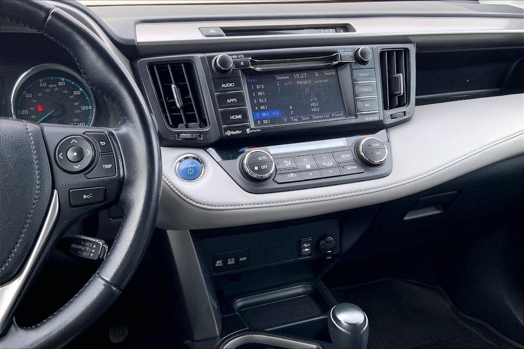 Thumbnail: 2017 Toyota RAV4 - 16