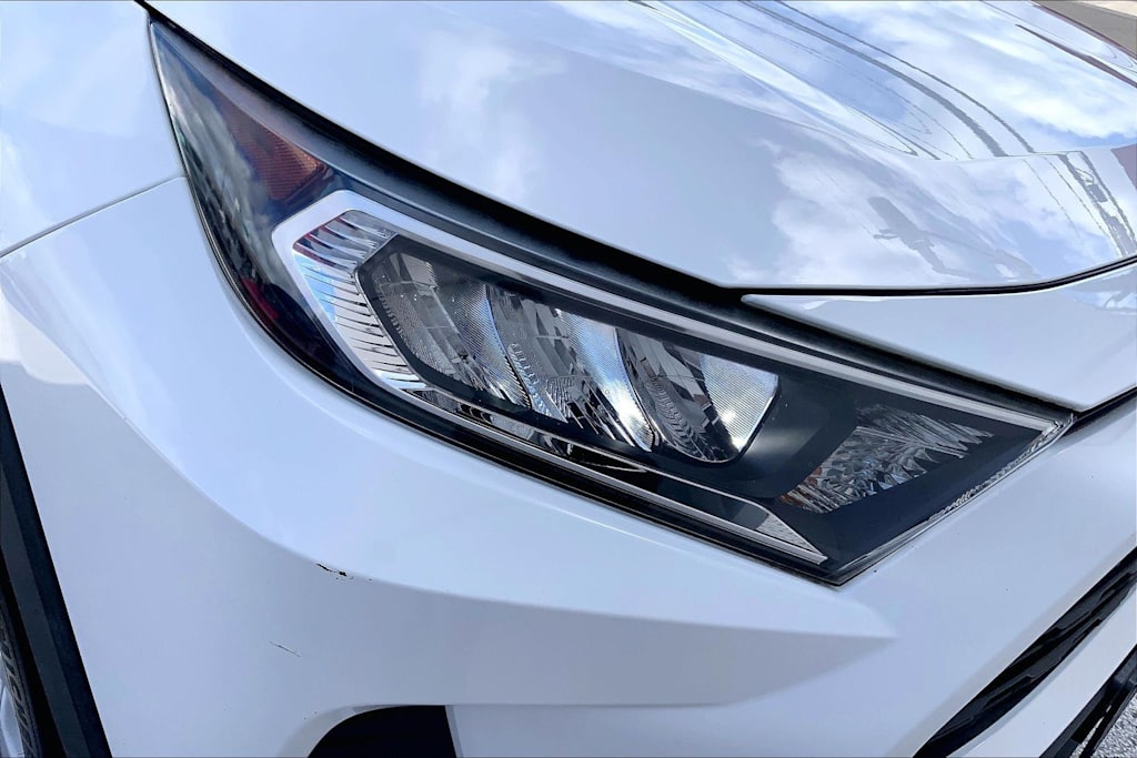 Thumbnail: 2020 Toyota RAV4 - 31