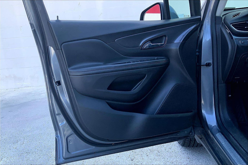 Thumbnail: 2020 Buick Encore - 27