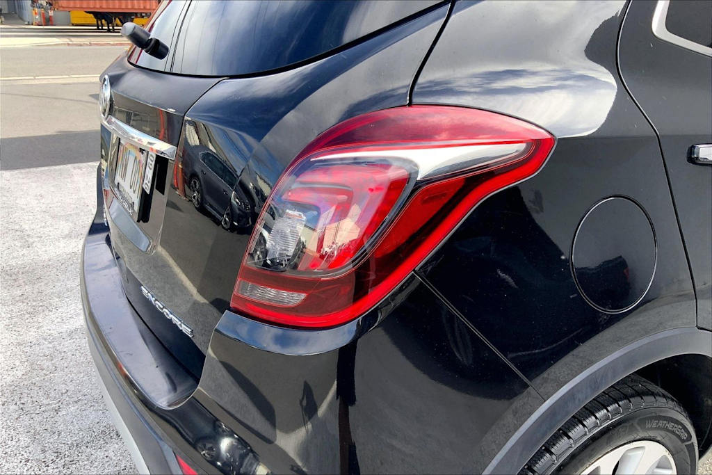 Thumbnail: 2018 Buick Encore - 32