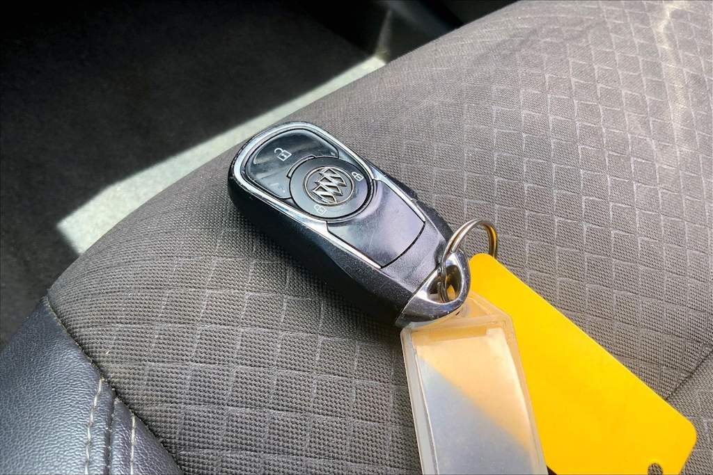 Thumbnail: 2021 Buick Encore - 20