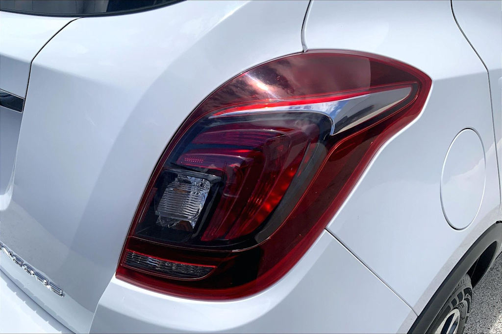 Thumbnail: 2021 Buick Encore - 32