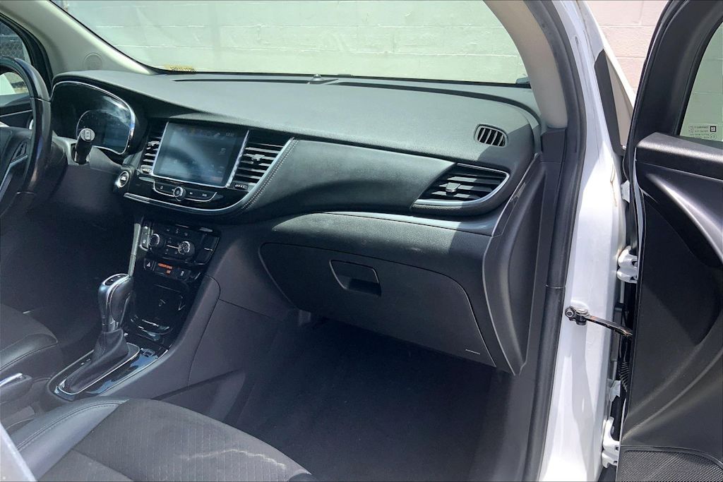 Thumbnail: 2021 Buick Encore - 24