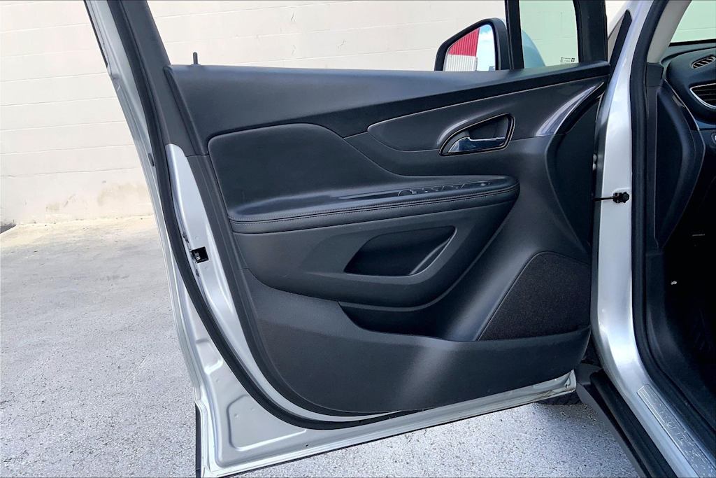 Thumbnail: 2022 Buick Encore - 27