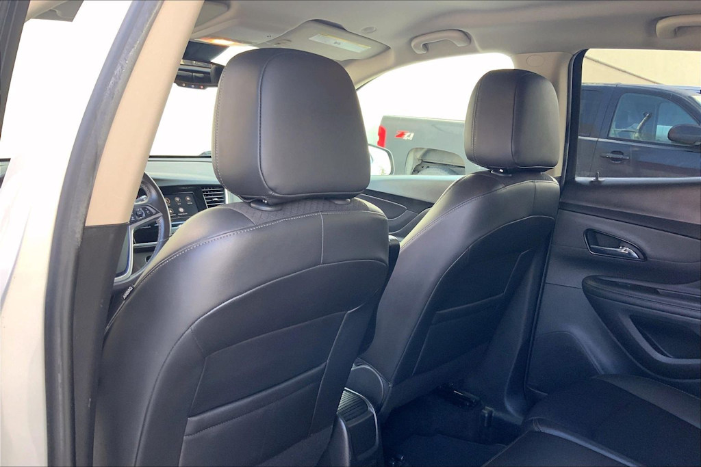 Thumbnail: 2022 Buick Encore - 13