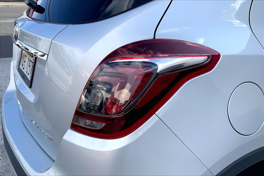 Thumbnail: 2022 Buick Encore - 32