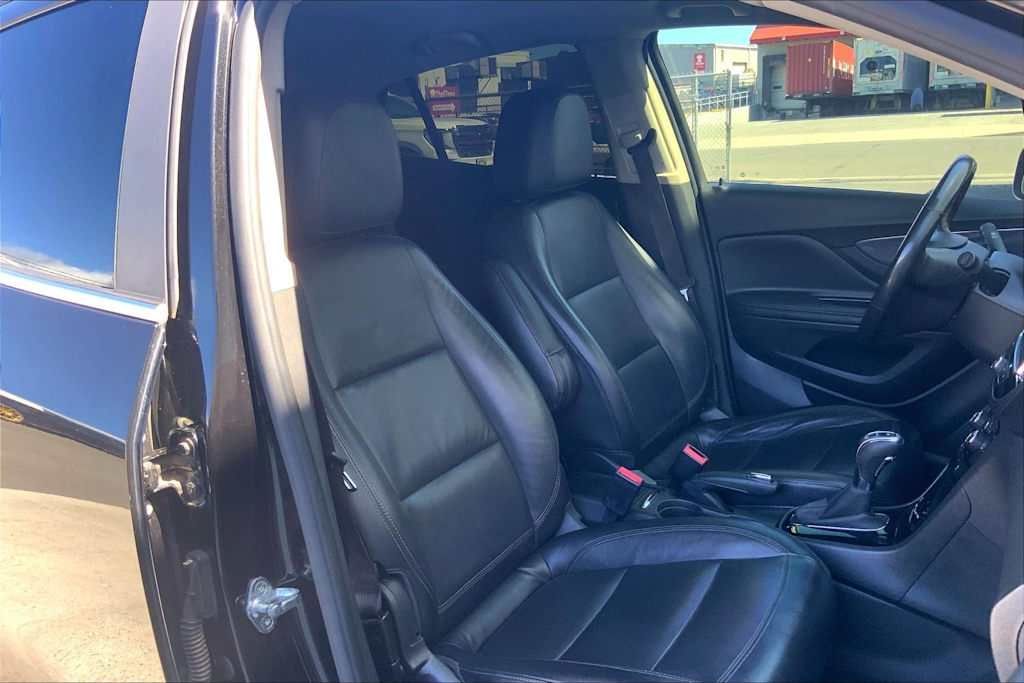 Thumbnail: 2019 Buick Encore - 22