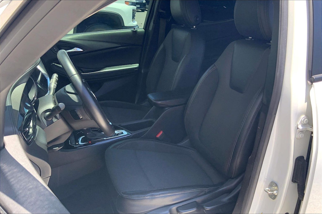Thumbnail: 2022 Buick Encore GX - 11