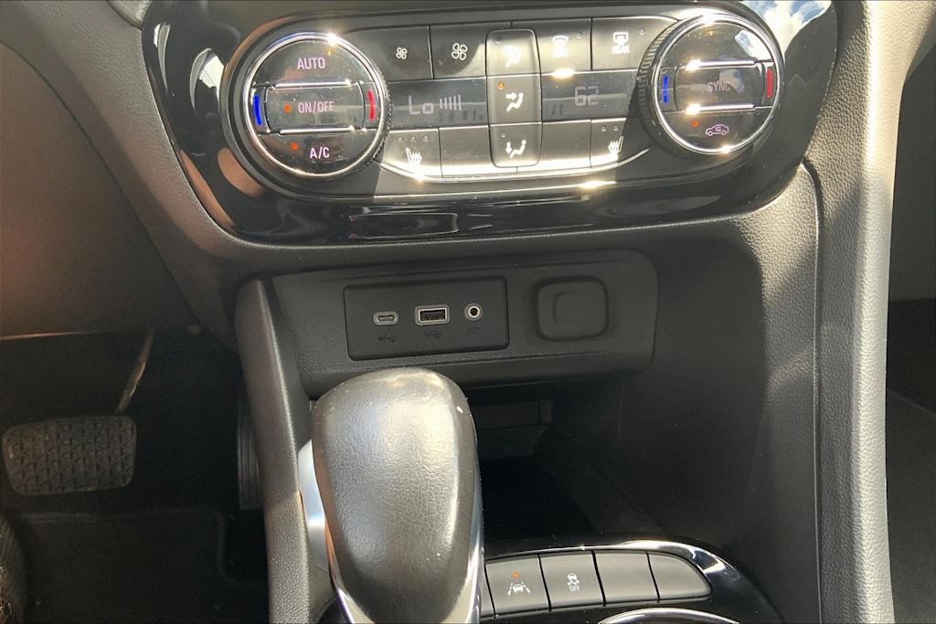 Thumbnail: 2022 Buick Encore GX - 34