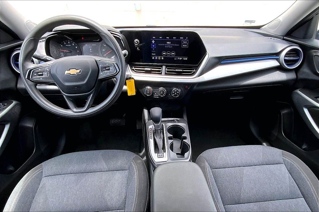 Thumbnail: 2024 Chevrolet Trax - 10