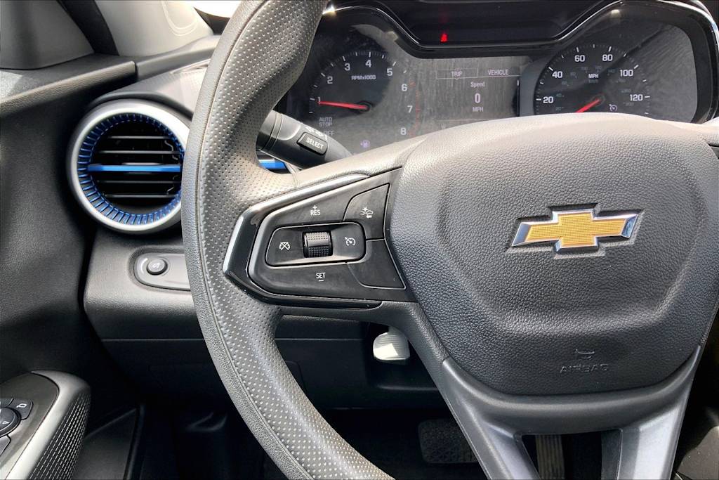 Thumbnail: 2024 Chevrolet Trax - 25