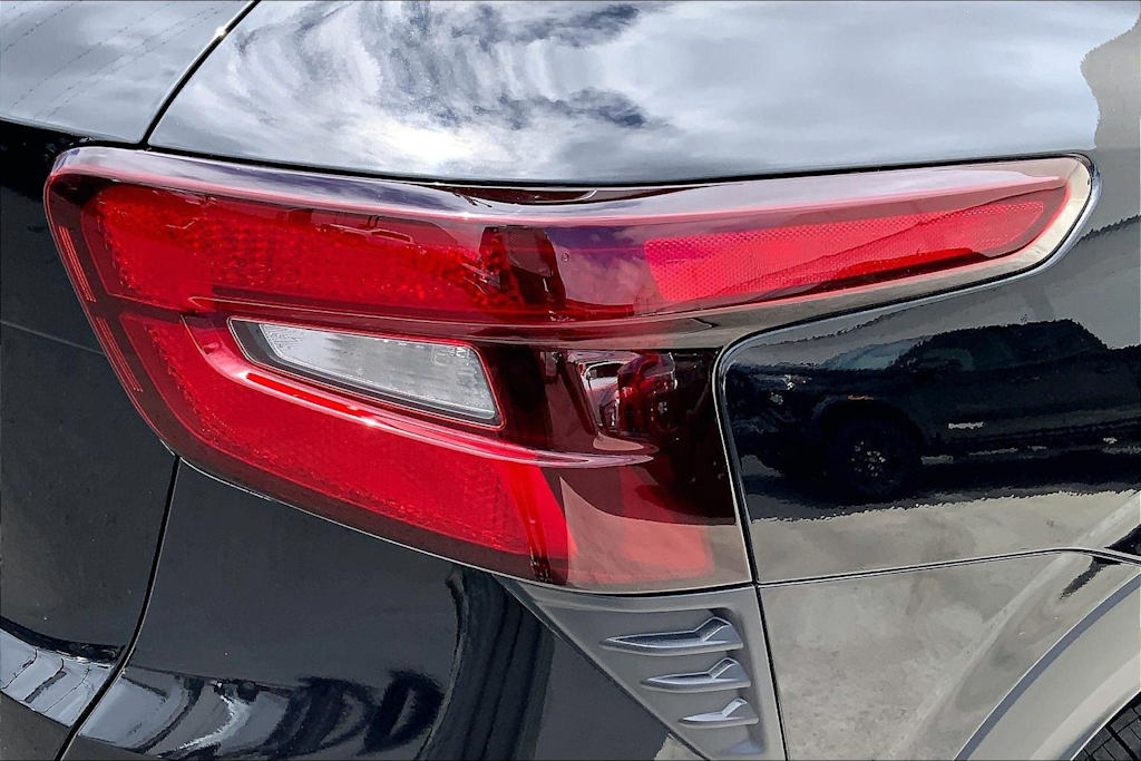 Thumbnail: 2024 Chevrolet Trax - 32