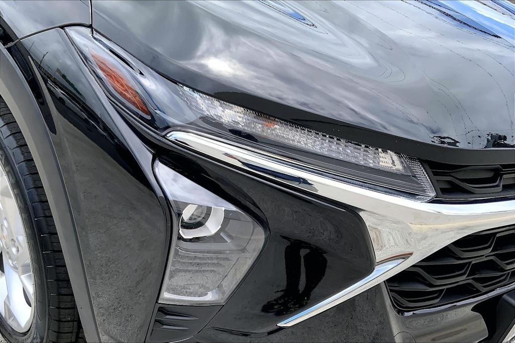 Thumbnail: 2024 Chevrolet Trax - 31