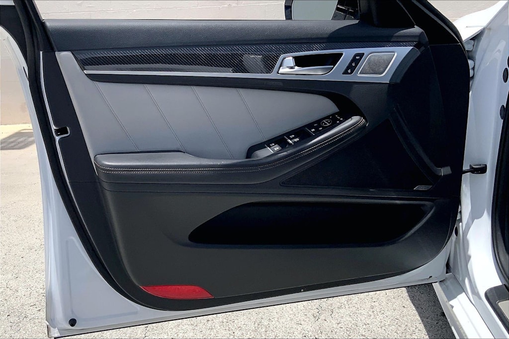 Thumbnail: 2018 Genesis G80 - 27