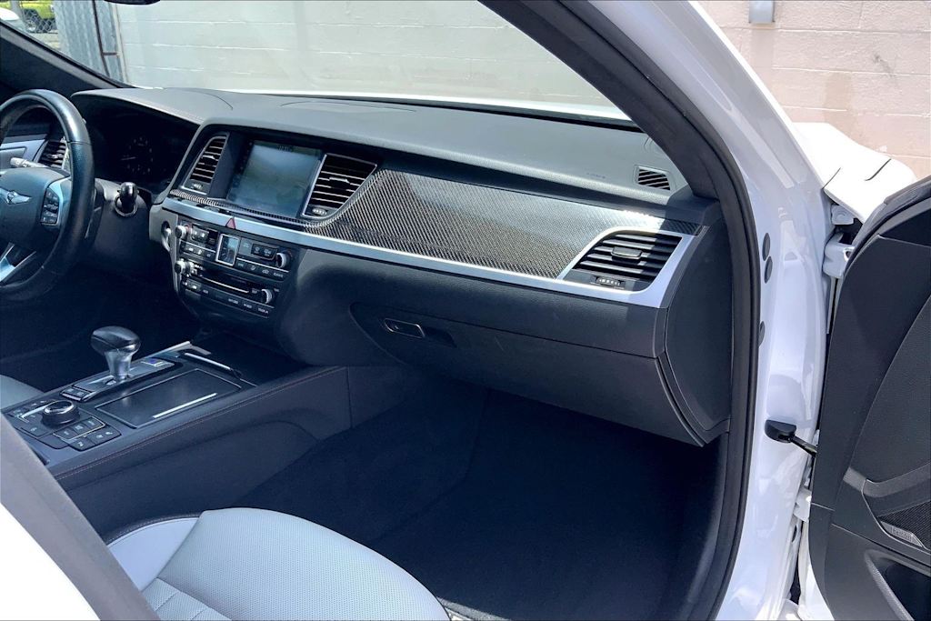 Thumbnail: 2018 Genesis G80 - 24