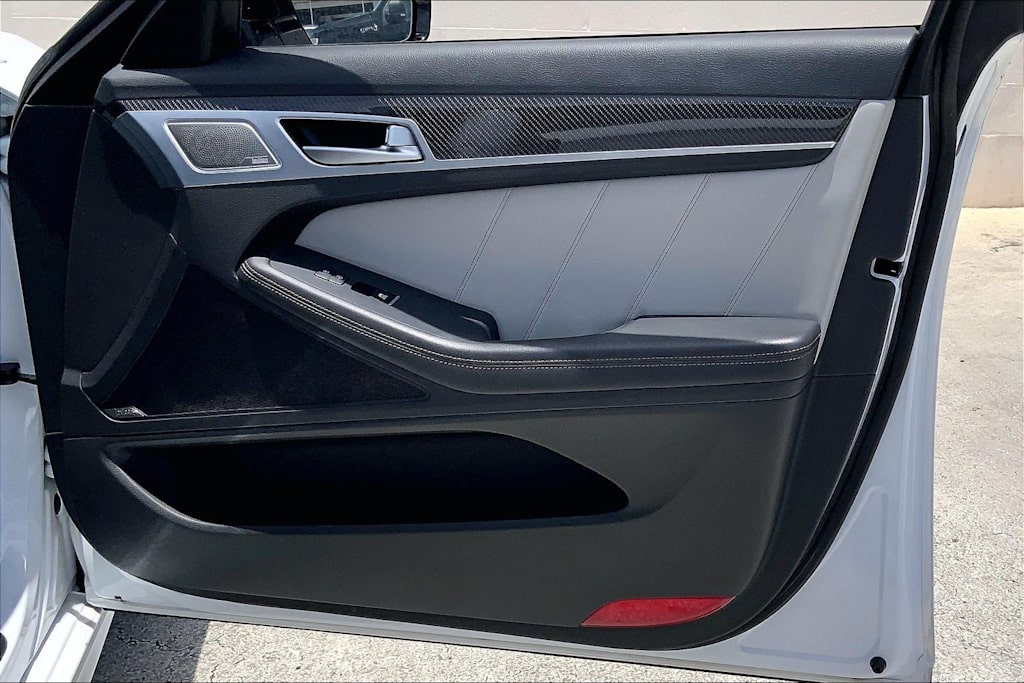 Thumbnail: 2018 Genesis G80 - 28