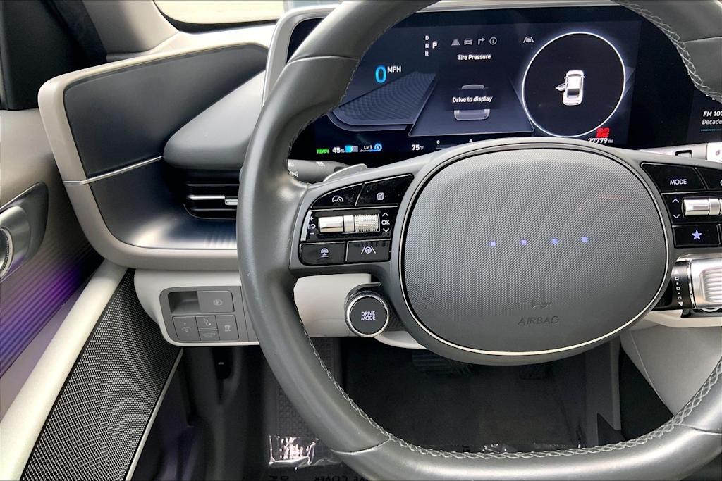 Thumbnail: 2023 Hyundai Ioniq 6 - 23