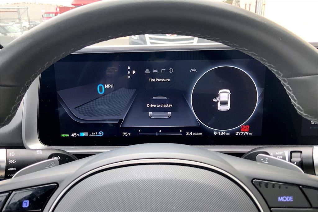 Thumbnail: 2023 Hyundai Ioniq 6 - 16