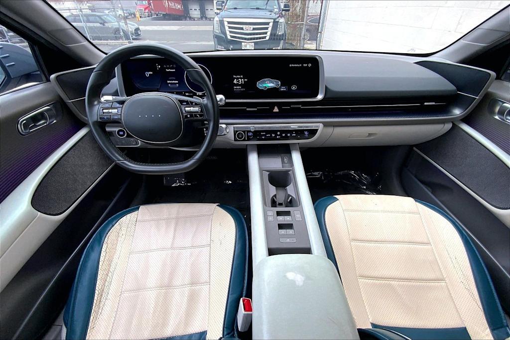 Thumbnail: 2023 Hyundai Ioniq 6 - 9