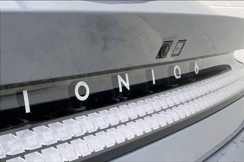 Thumbnail: 2023 Hyundai Ioniq 6 - 6