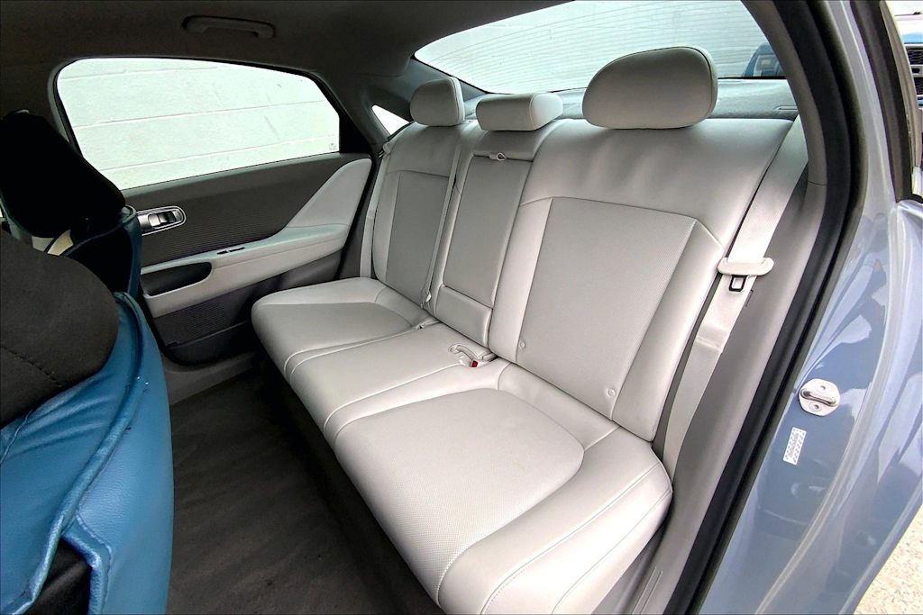 Thumbnail: 2023 Hyundai Ioniq 6 - 28