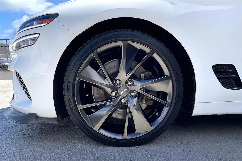 Thumbnail: 2022 Genesis G70 - 6