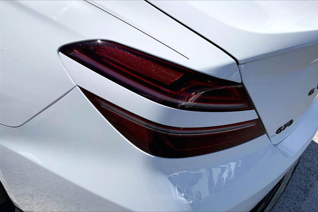 Thumbnail: 2022 Genesis G70 - 32