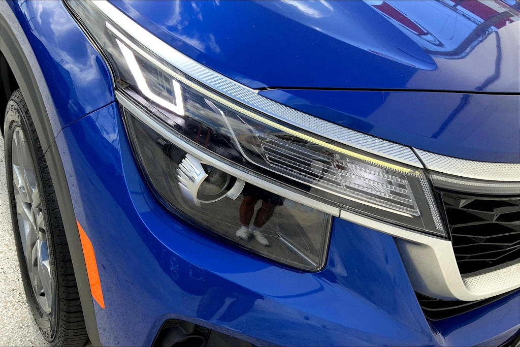 Thumbnail: 2022 Kia Seltos - 30