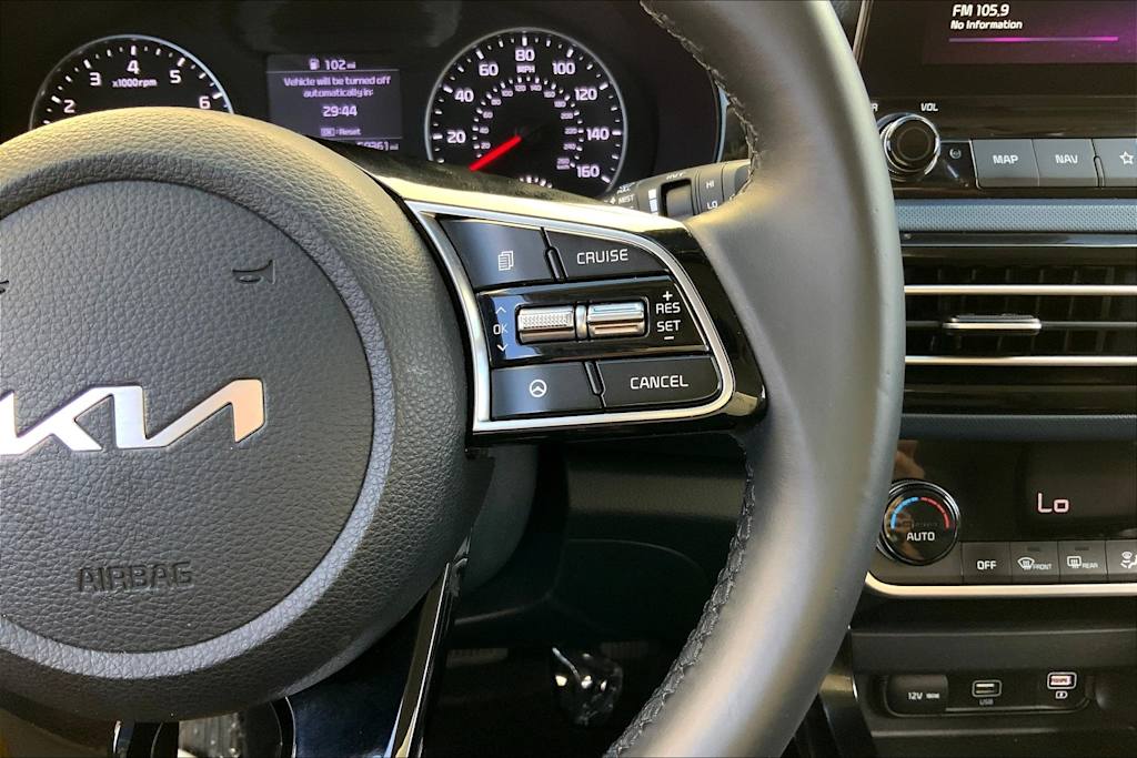 Thumbnail: 2022 Kia Seltos - 25