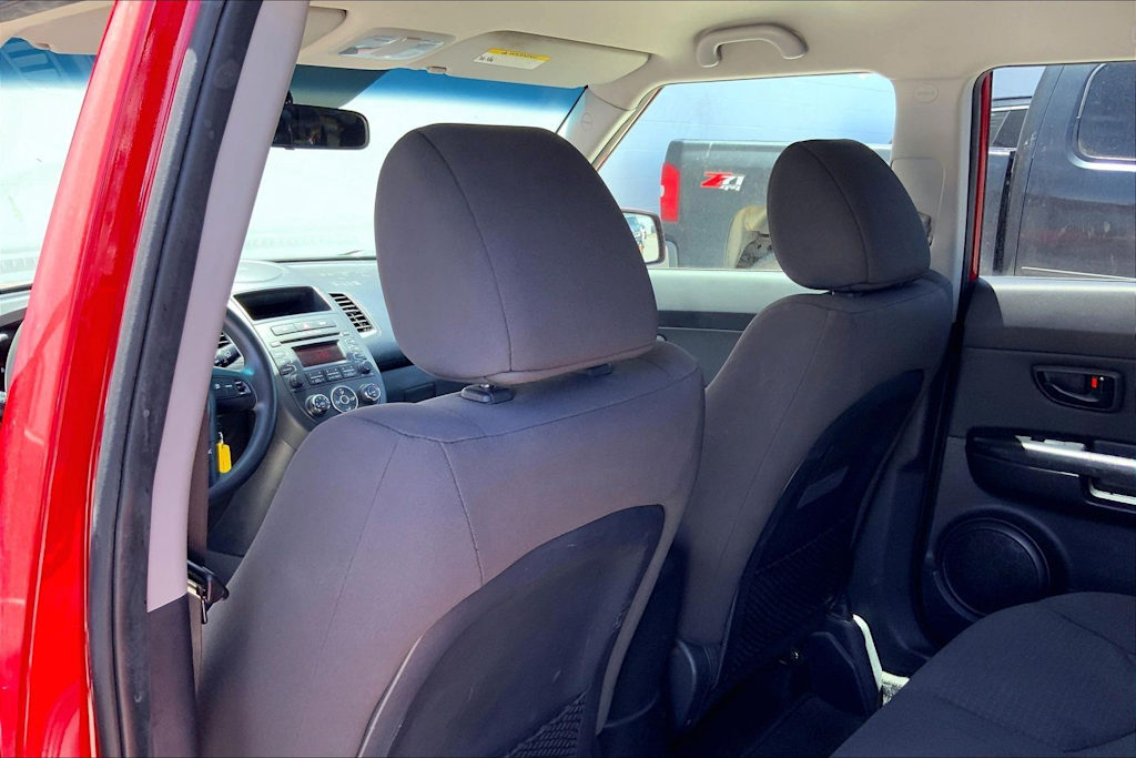 Thumbnail: 2013 Kia Soul - 21