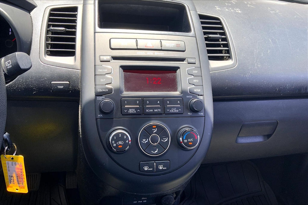 Thumbnail: 2013 Kia Soul - 16