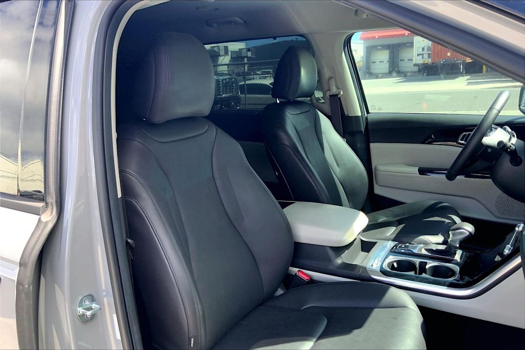 Thumbnail: 2024 Kia Carnival - 22