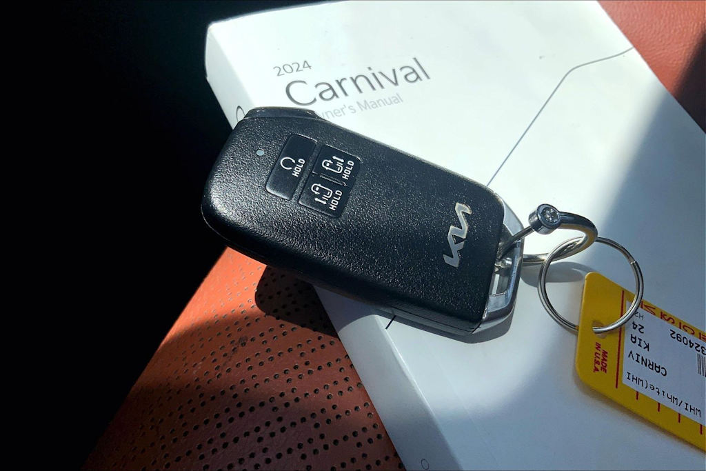 Thumbnail: 2024 Kia Carnival - 20