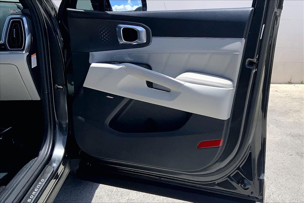 Thumbnail: 2025 Kia Sorento - 29