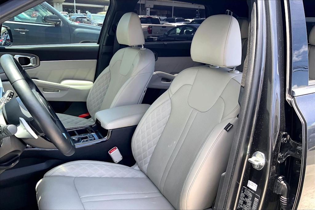 Thumbnail: 2025 Kia Sorento - 11