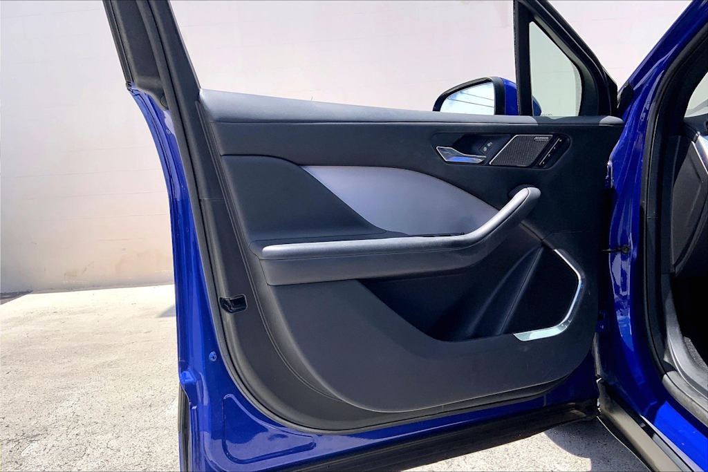 Thumbnail: 2020 Jaguar I-Pace - 27
