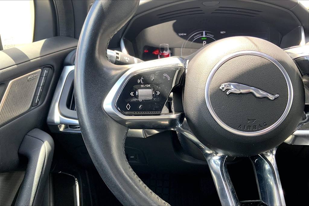 Thumbnail: 2020 Jaguar I-Pace - 24