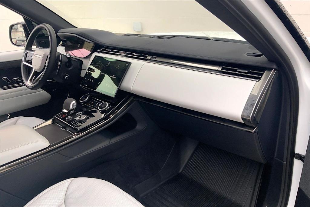 Thumbnail: 2023 Land Rover Range Rover Sport - 15