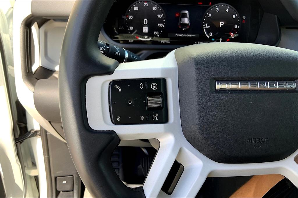 Thumbnail: 2025 Land Rover Defender - 24