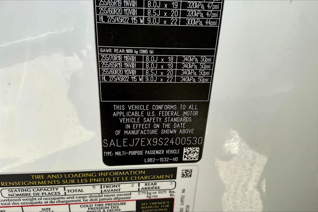 Thumbnail: 2025 Land Rover Defender - 18