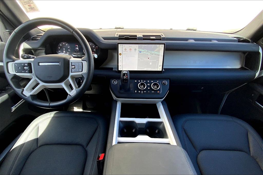Thumbnail: 2025 Land Rover Defender - 9